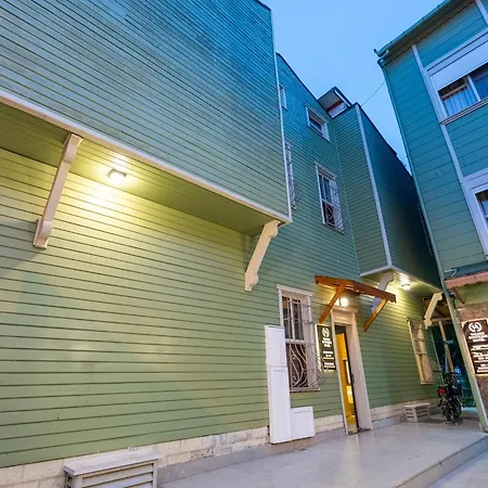 アパートホテル Valens Boutique