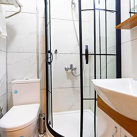 Valens Boutique Aparthotel 4*
