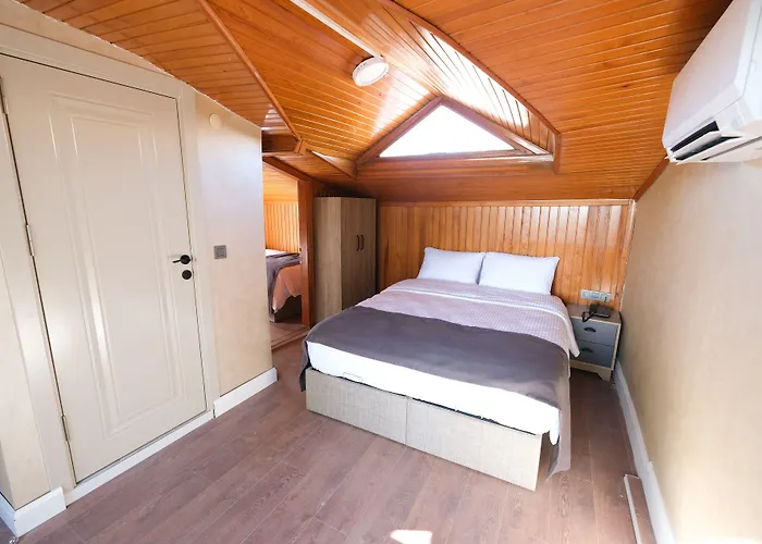 Valens Boutique Apartahotel 3*